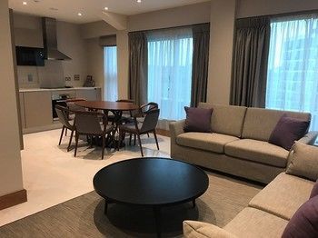 Sanctum International Belsize * Londra